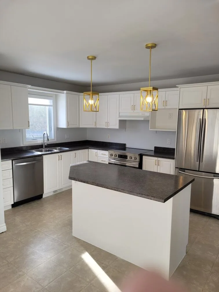Ottawa Kitchen - Light Finish